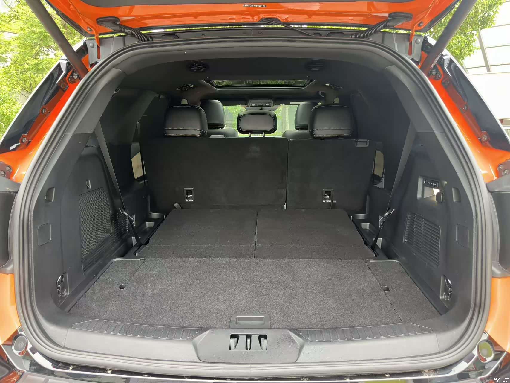 Ford Explorer, 2024 26