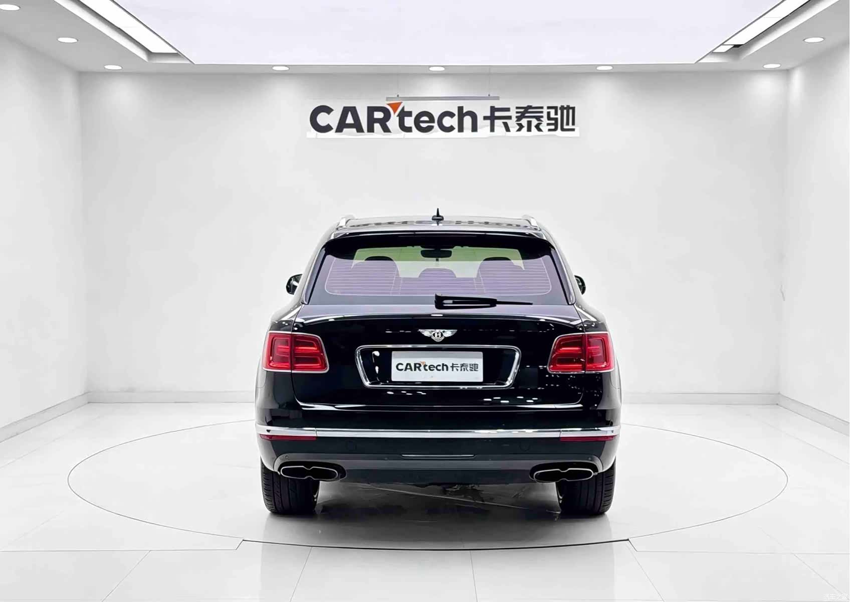 Bentley Bentayga, 2018 3