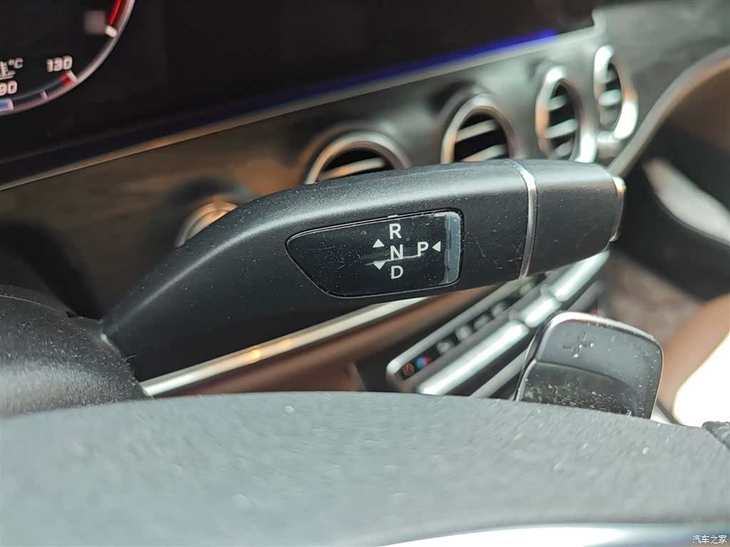 Mercedes-Benz E-Class, 2018 7