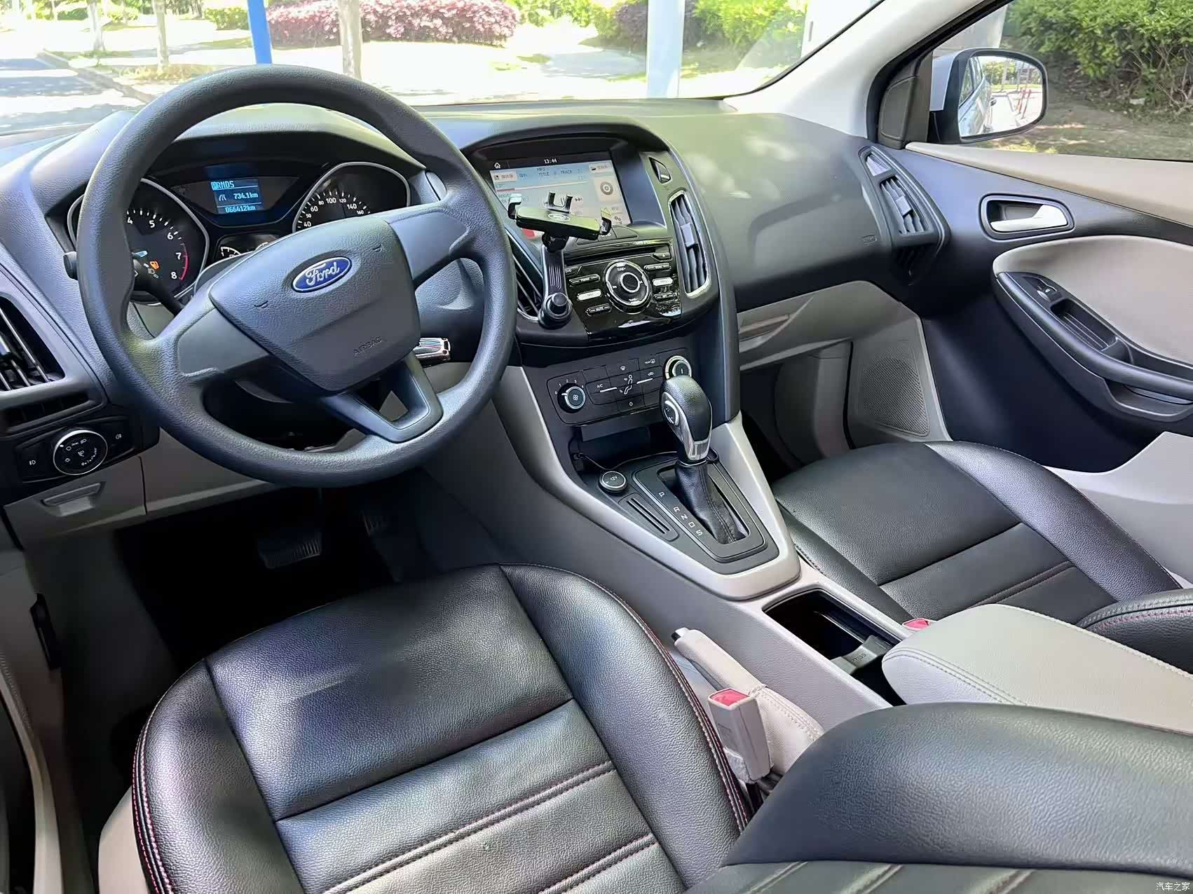 Ford Focus, 2017 11