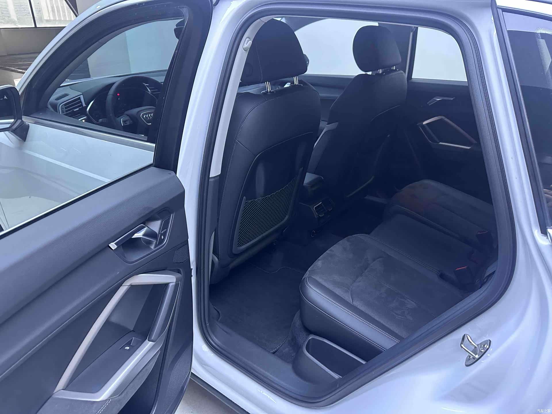 Audi Q3, 2023 8