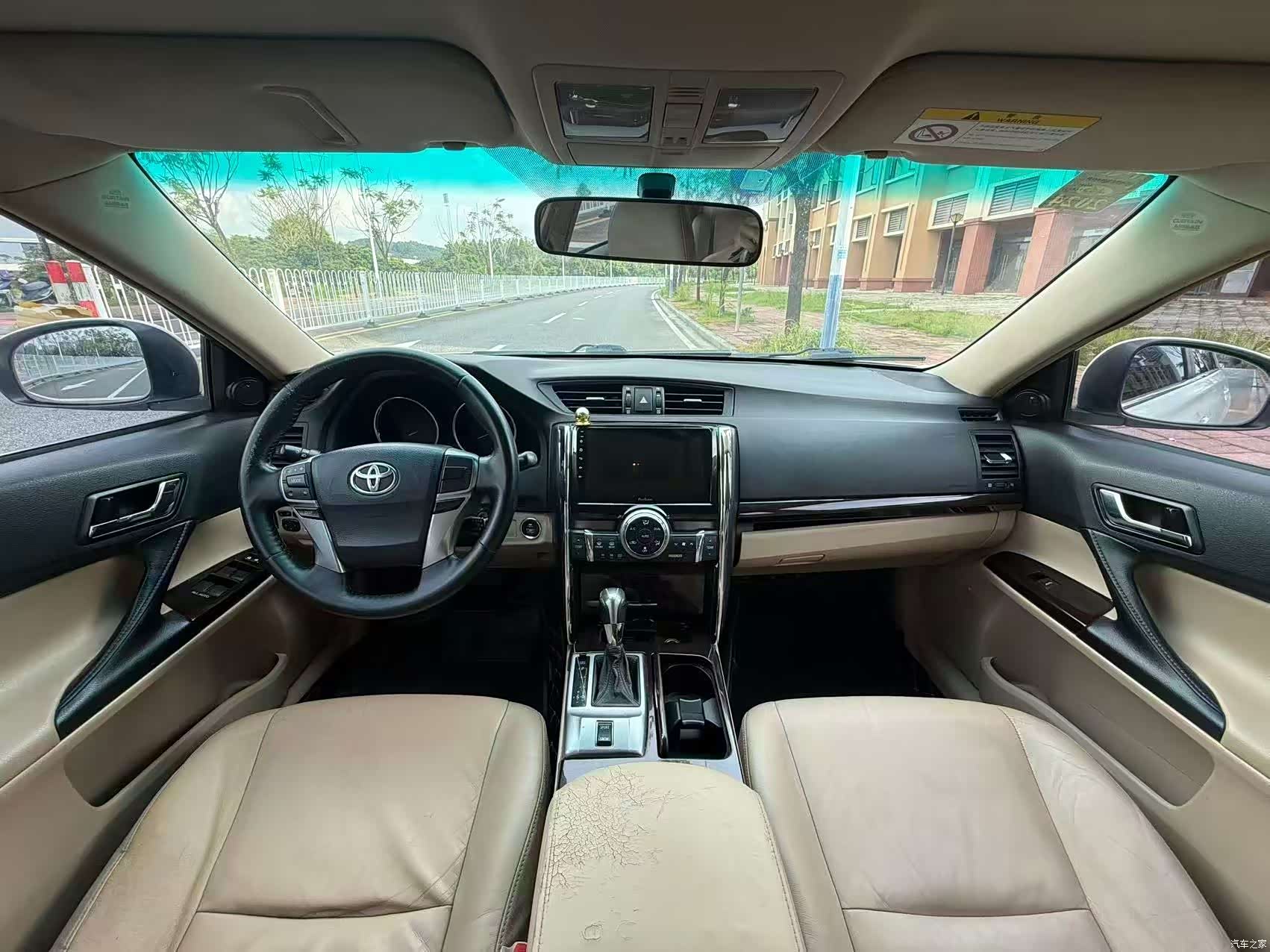Toyota 2.5V, 2013 6