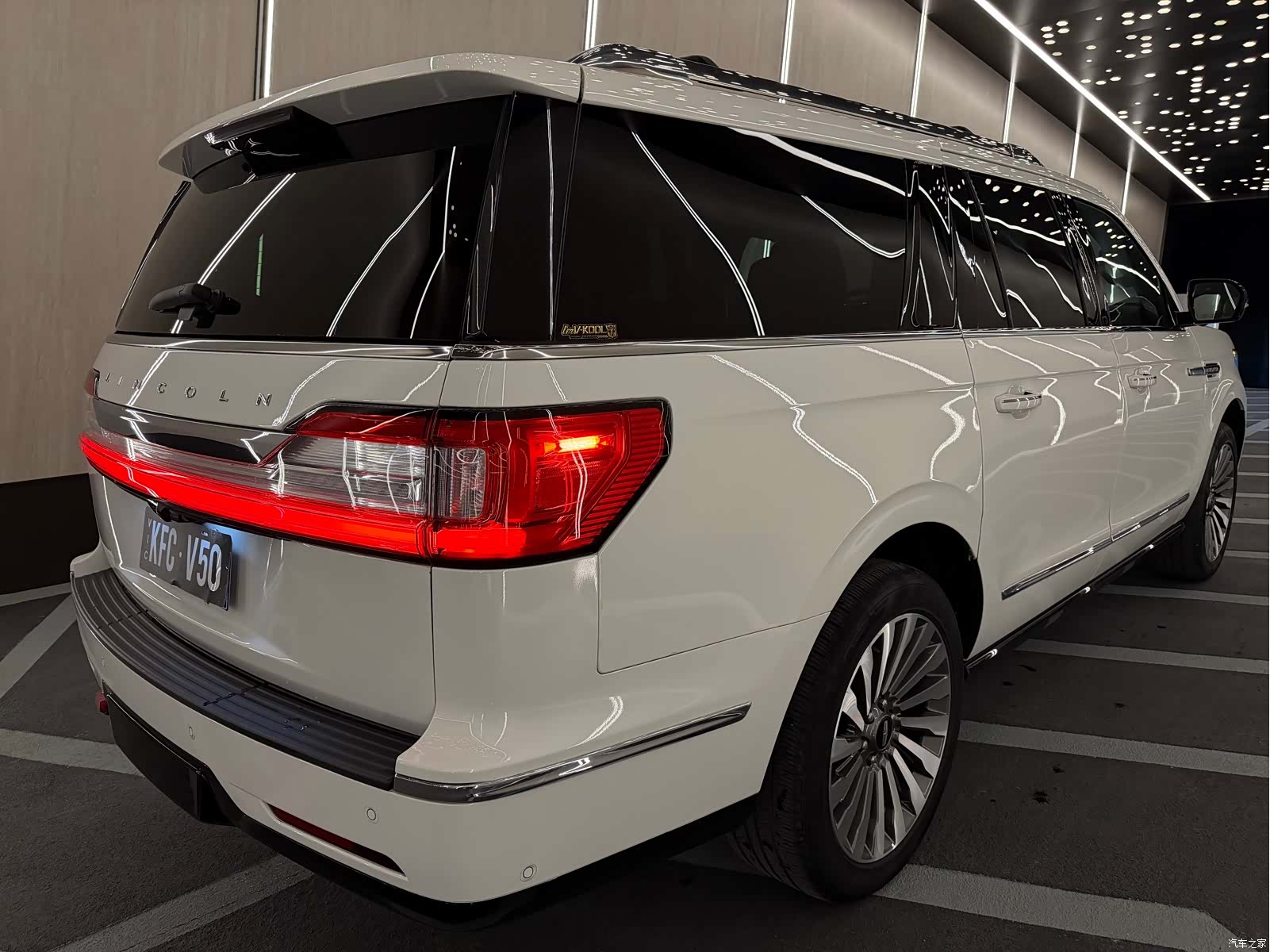 Lincoln Navigator, 2021 11