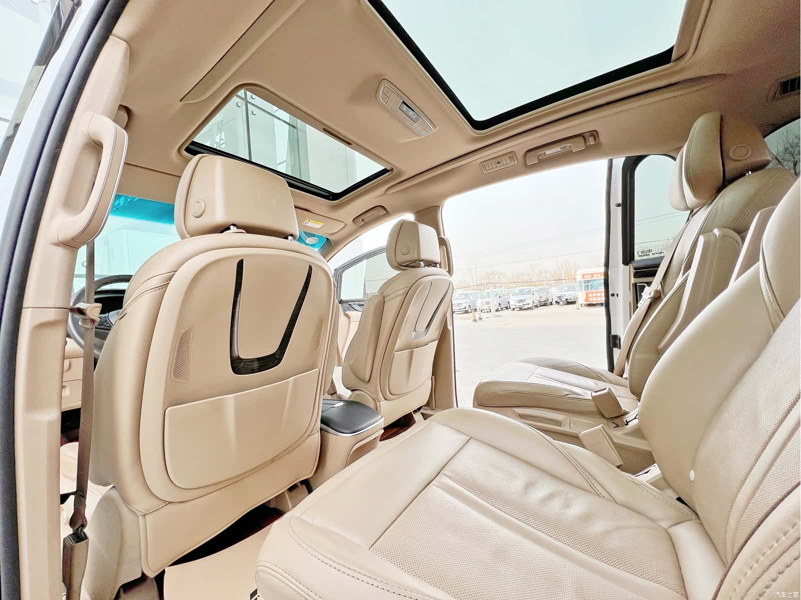 Buick GL8, 2018 11