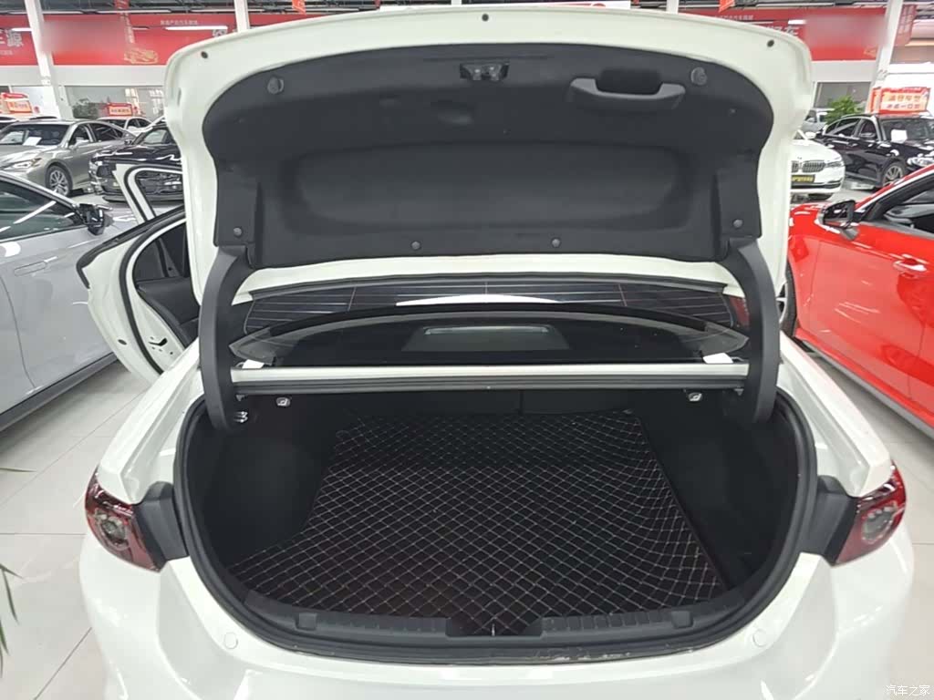 Mazda Mazda3, 2024 19