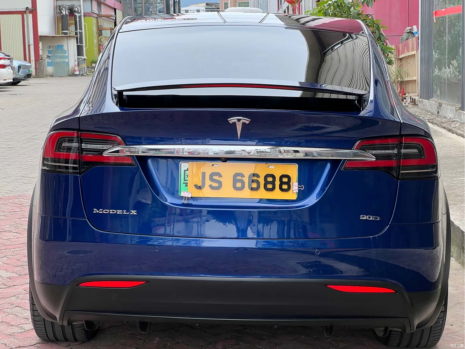 Tesla Model X, 2017 23