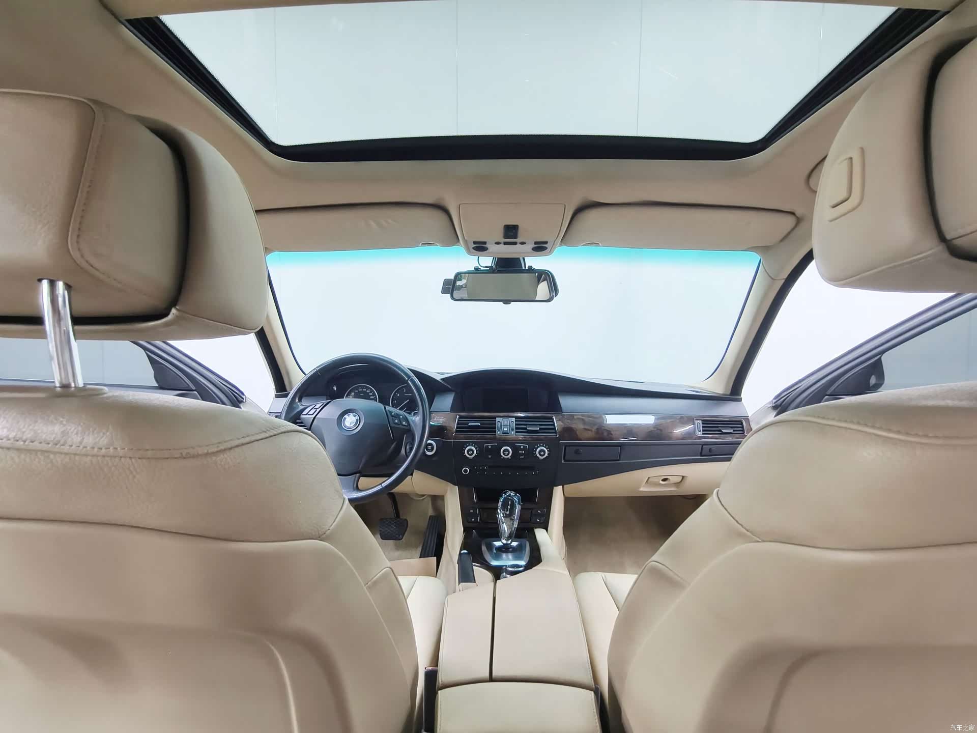 BMW 5 Series, 2010 11