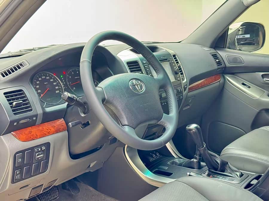 Toyota Prado 2008, фото 6