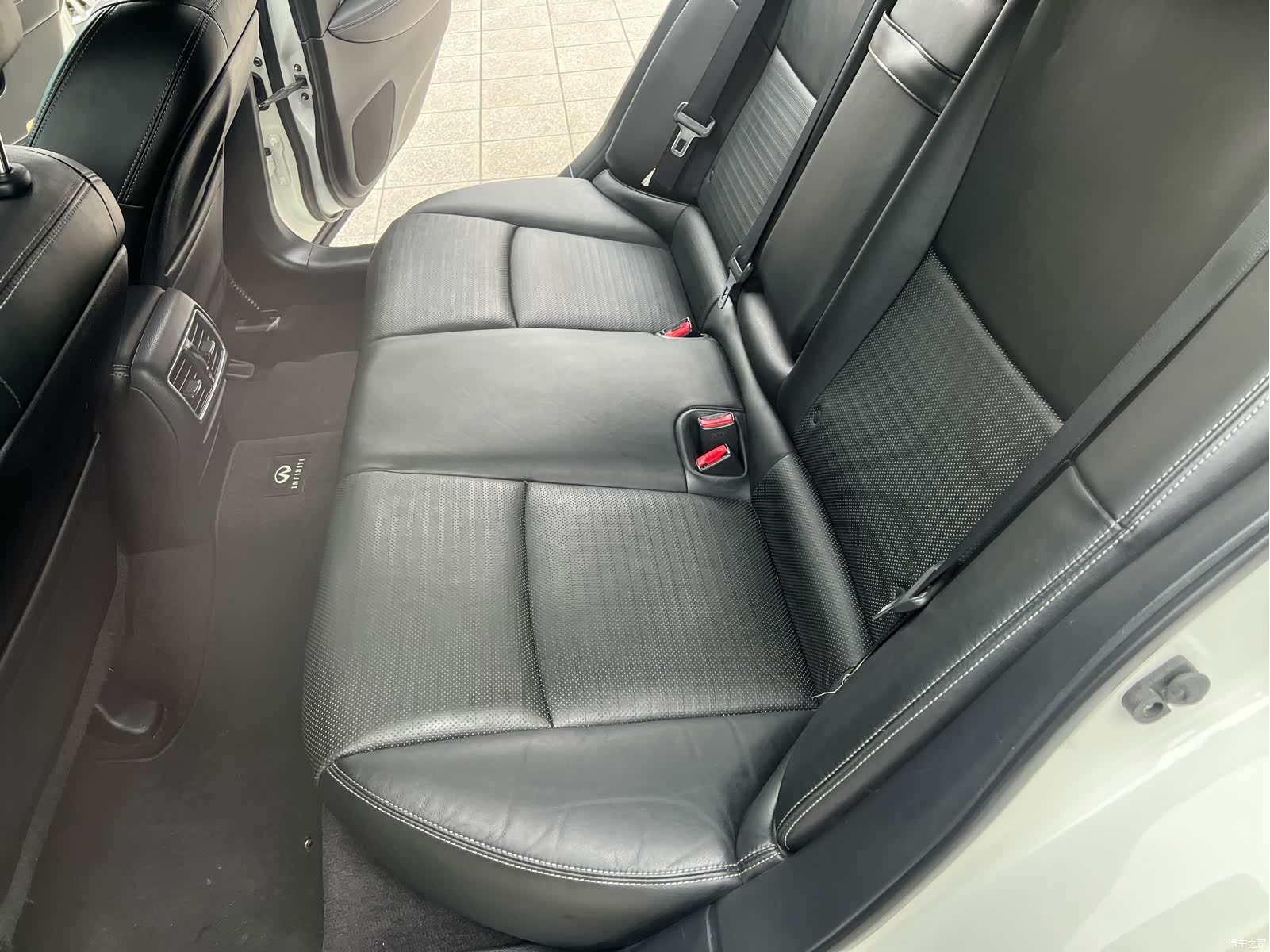 Infiniti Q50, 2017 12