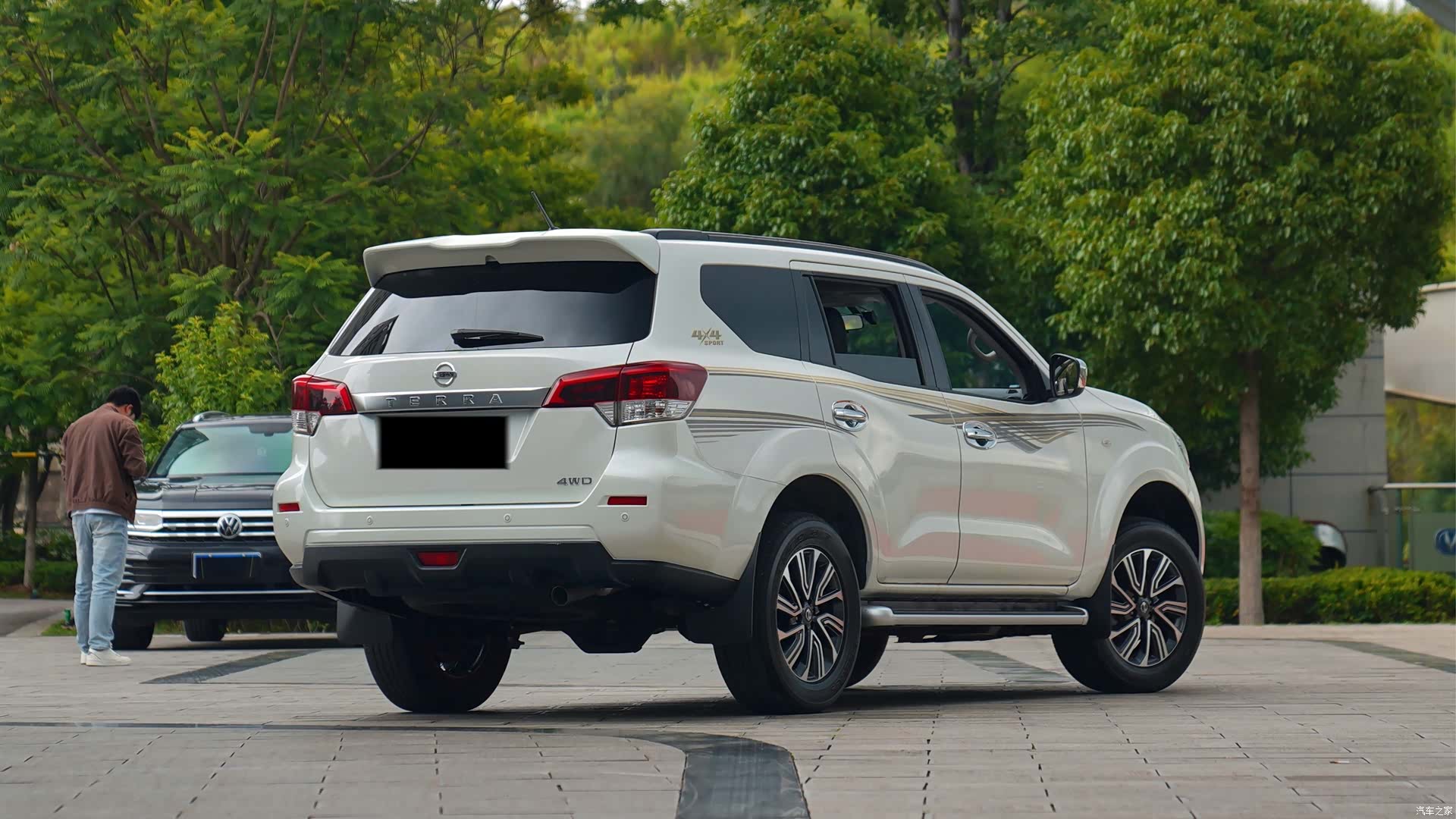 Nissan Terra, 2021 3