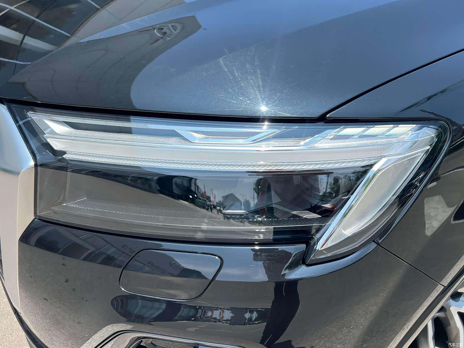 Audi Q7, 2025 14