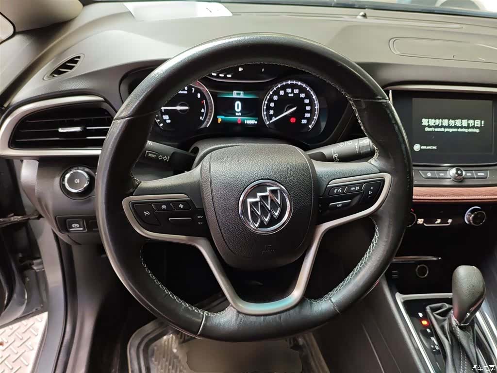 Buick GL6, 2018 11
