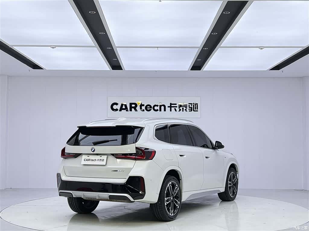 BMW X1, 2024 все фото