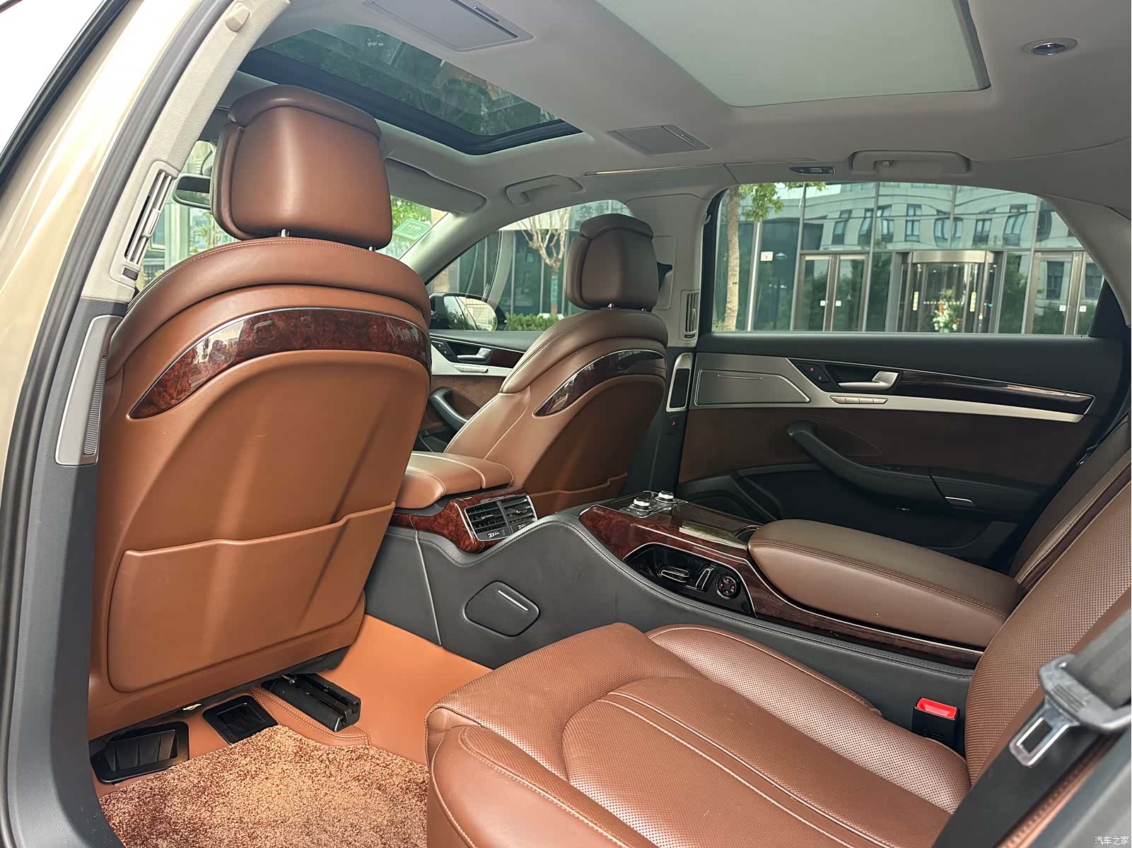 Audi A8L, 2012 8