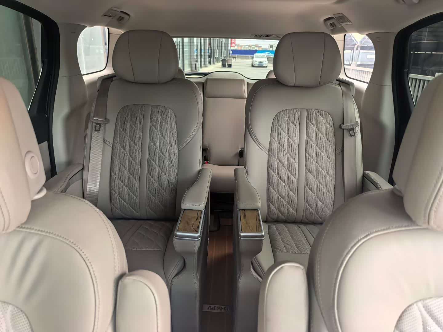 Buick GL8, 2019 8