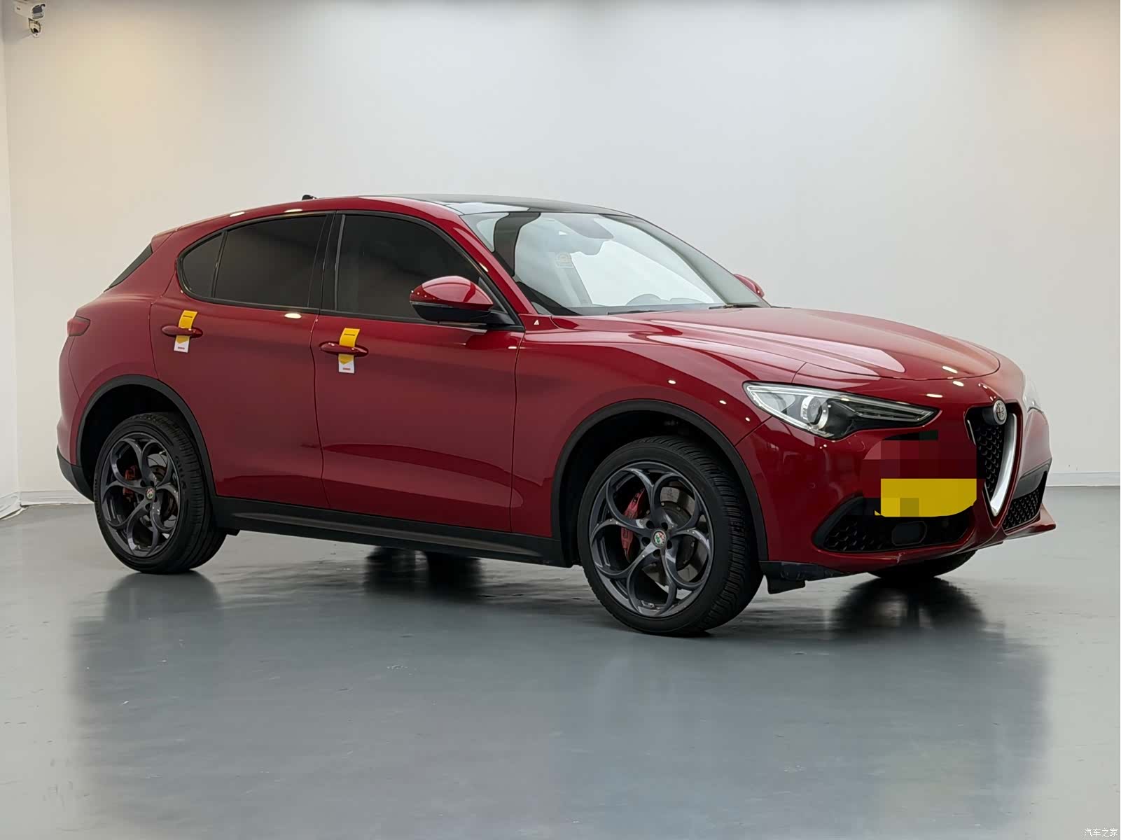 Alfa Romeo Stelvio, 2019 3