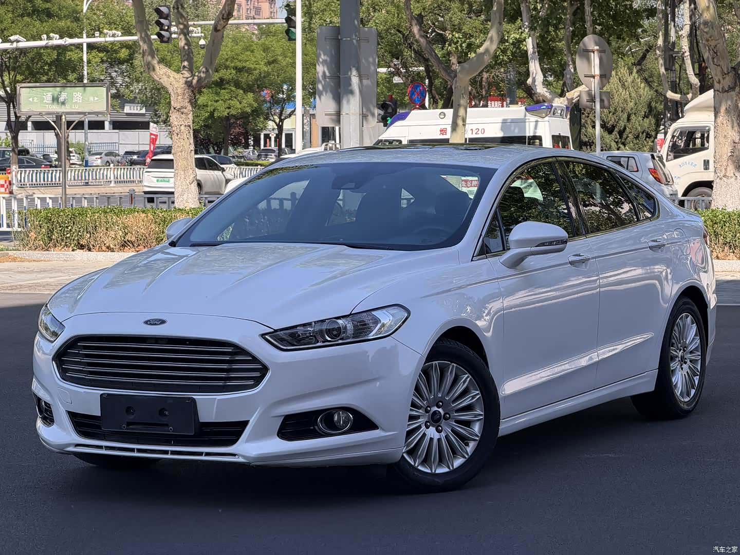 Ford Mondeo, 2014 1