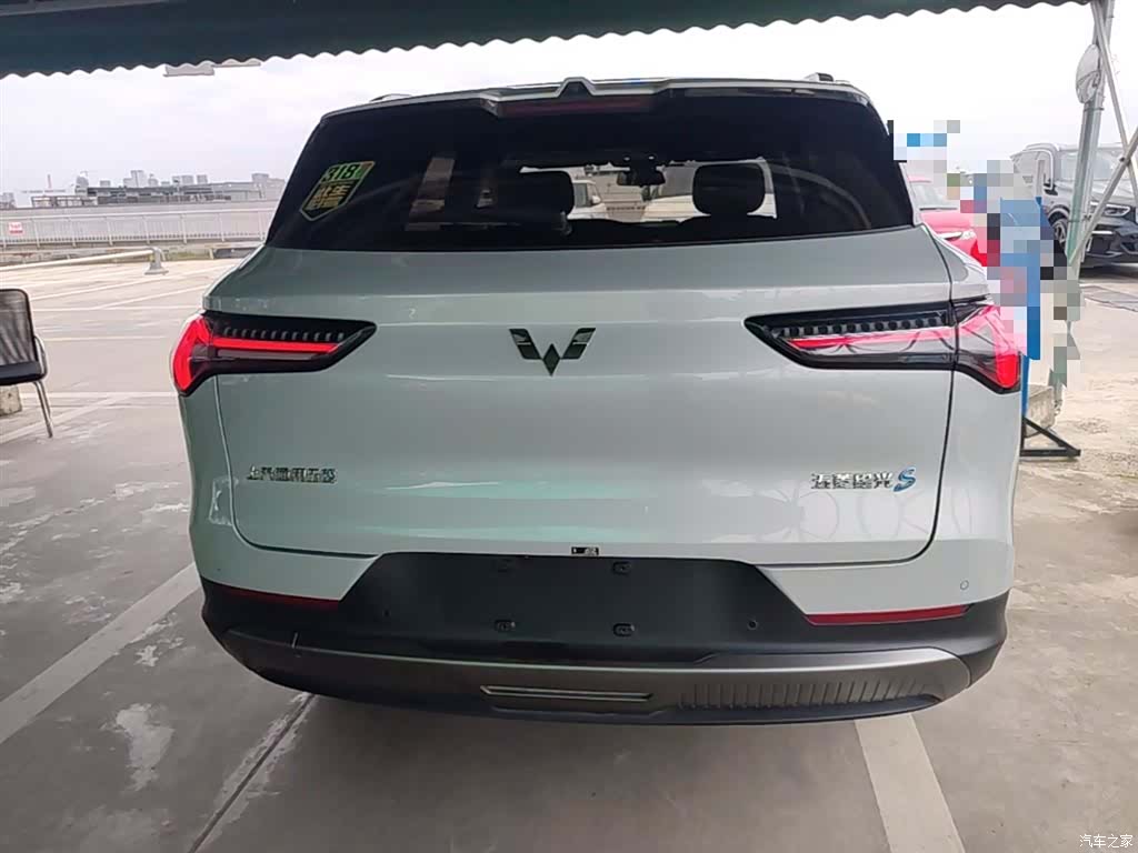 Wuling Starlight, 2025 6