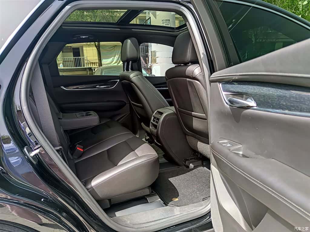 Cadillac XT5, 2021 11