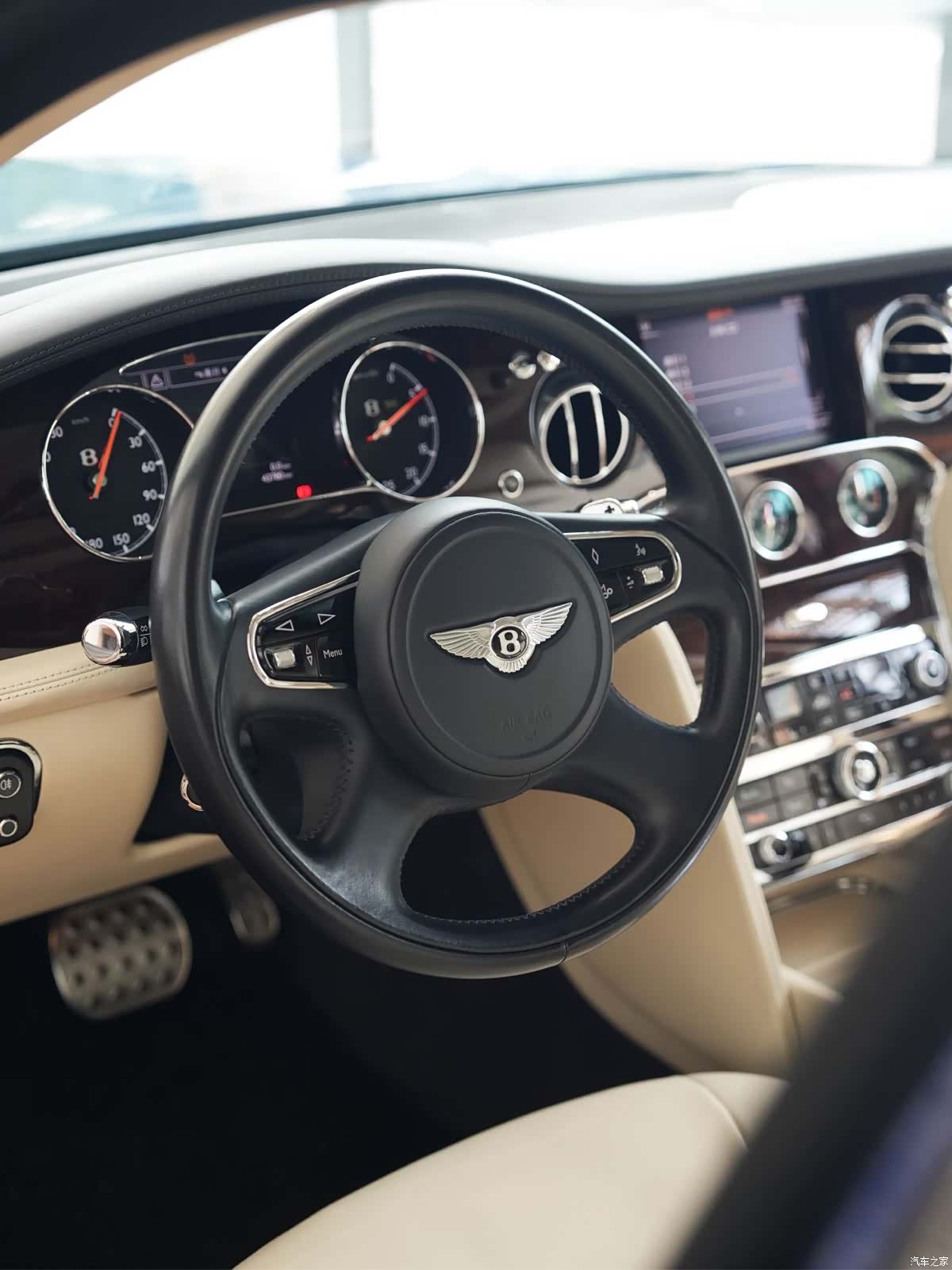 Bentley Mulsanne, 2013 16