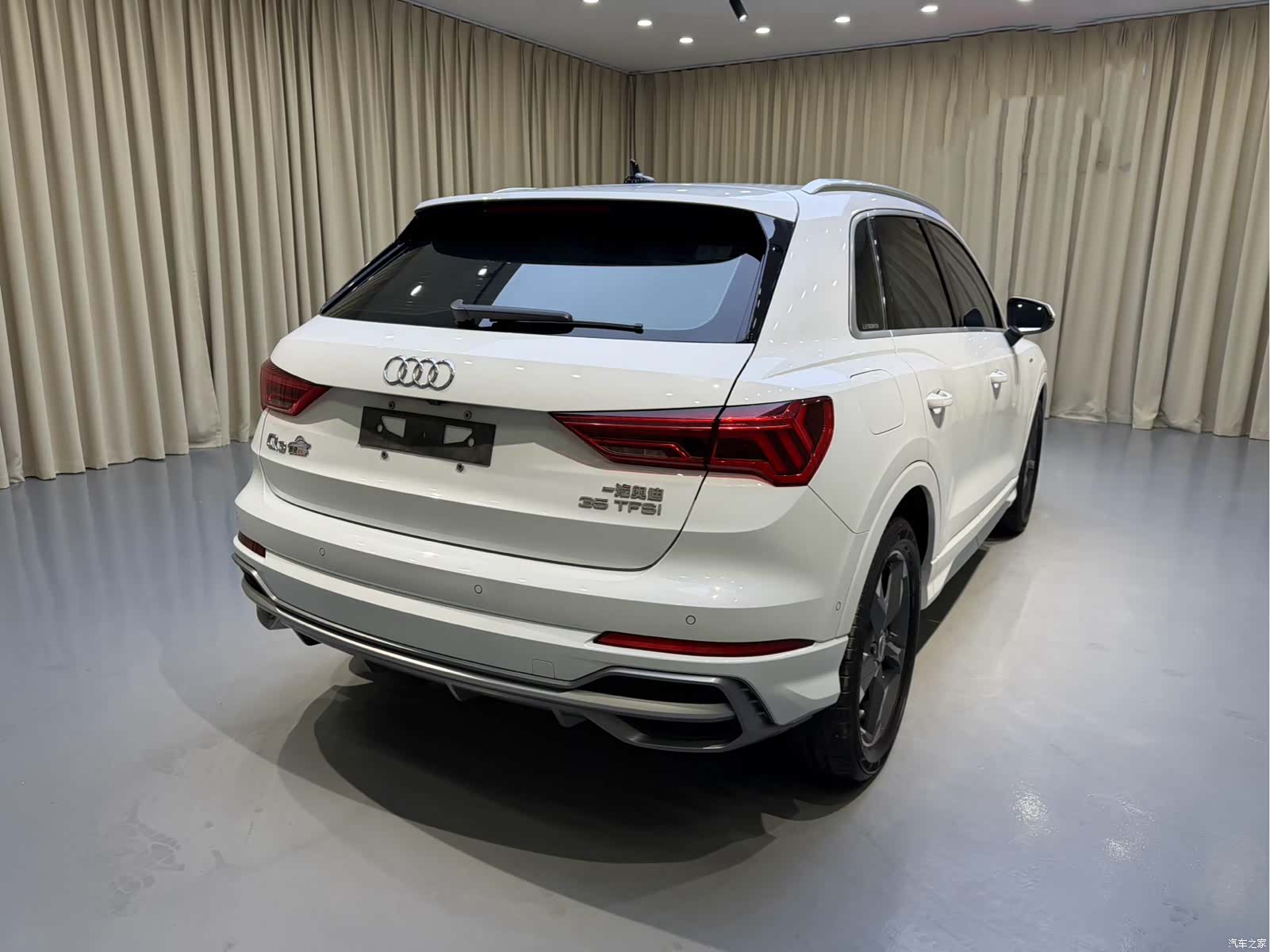 Audi Q3, 2023 14