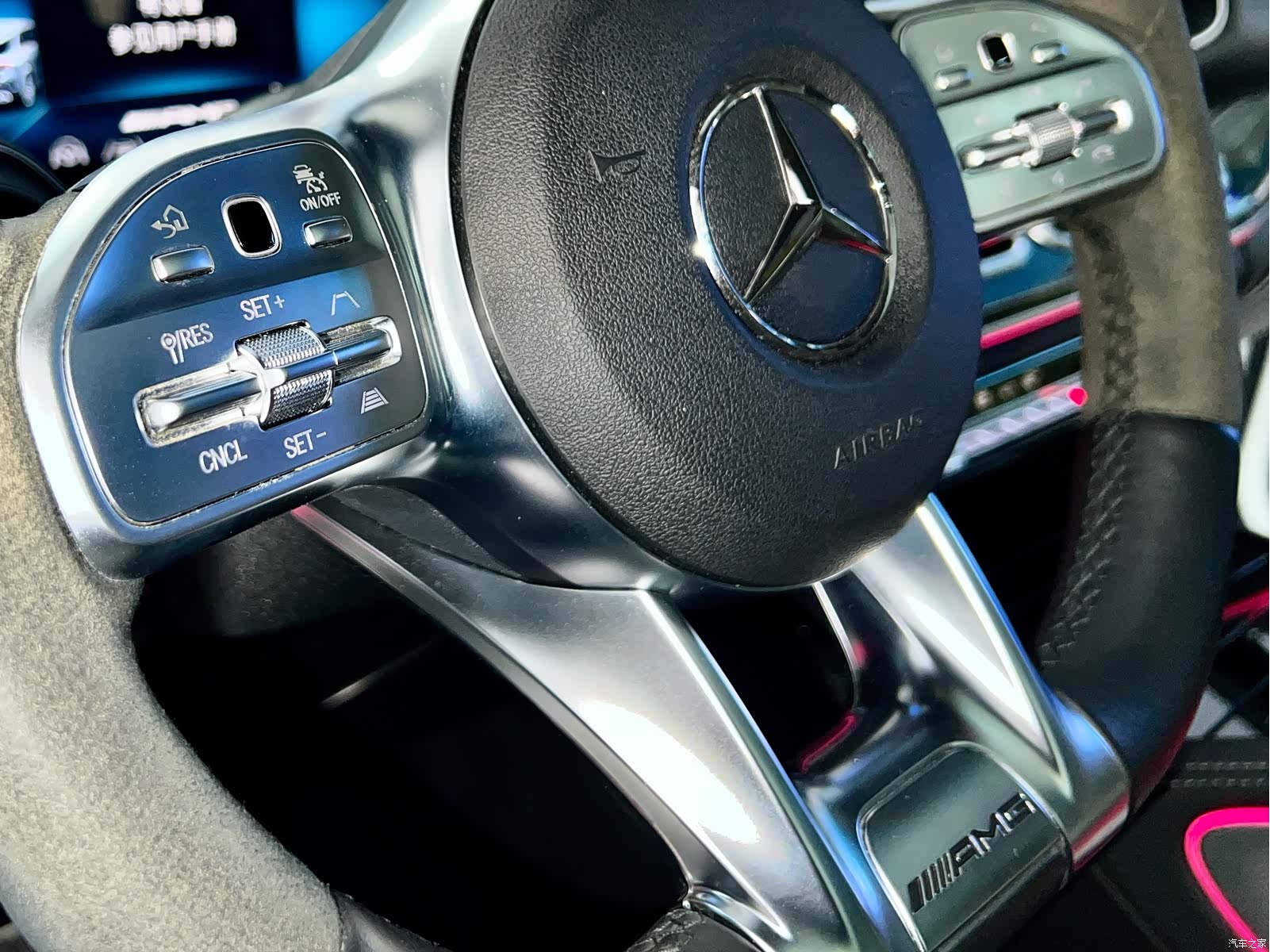 Mercedes-Benz GLE, 2023 18