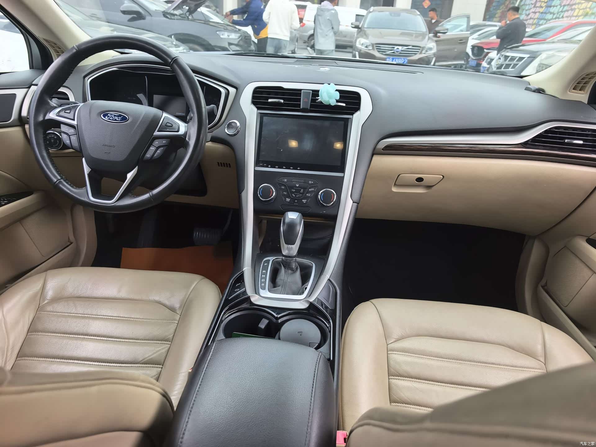 Ford Mondeo, 2014 8