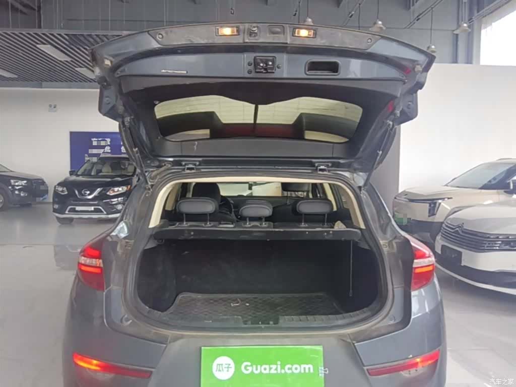 Geely Emgrand, 2017 19