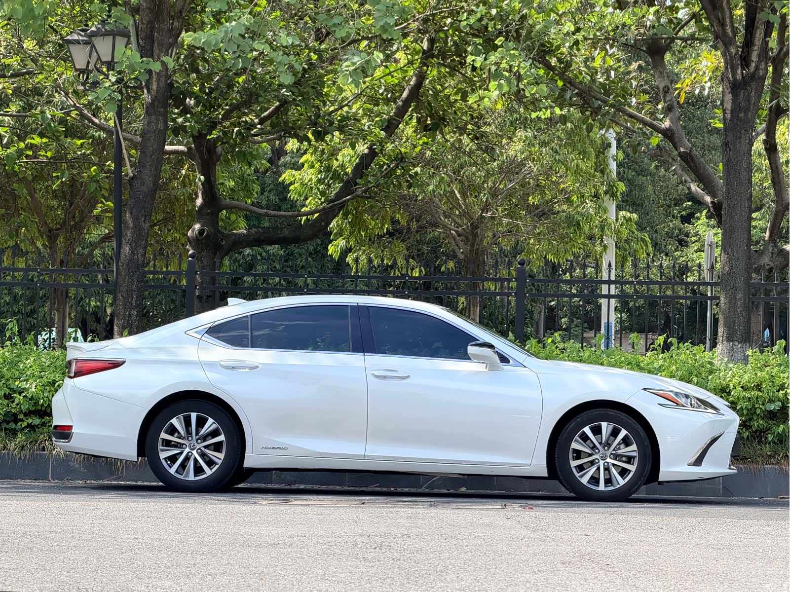 Lexus ES, 2020 3