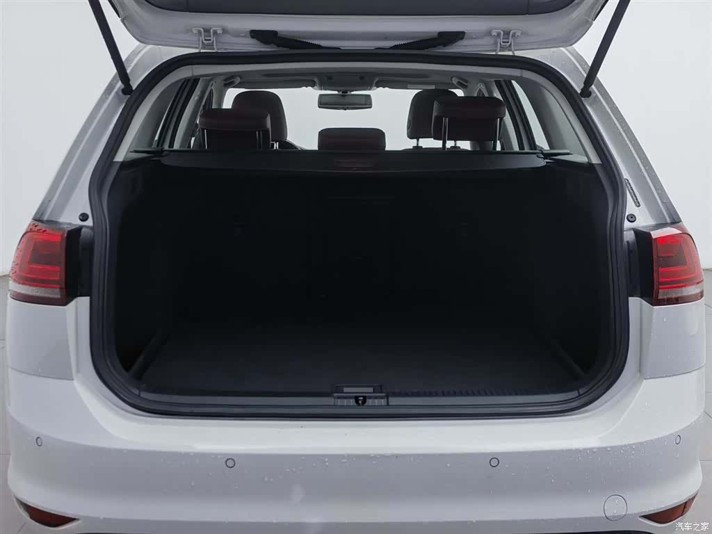 Volkswagen Golf, 2015 16