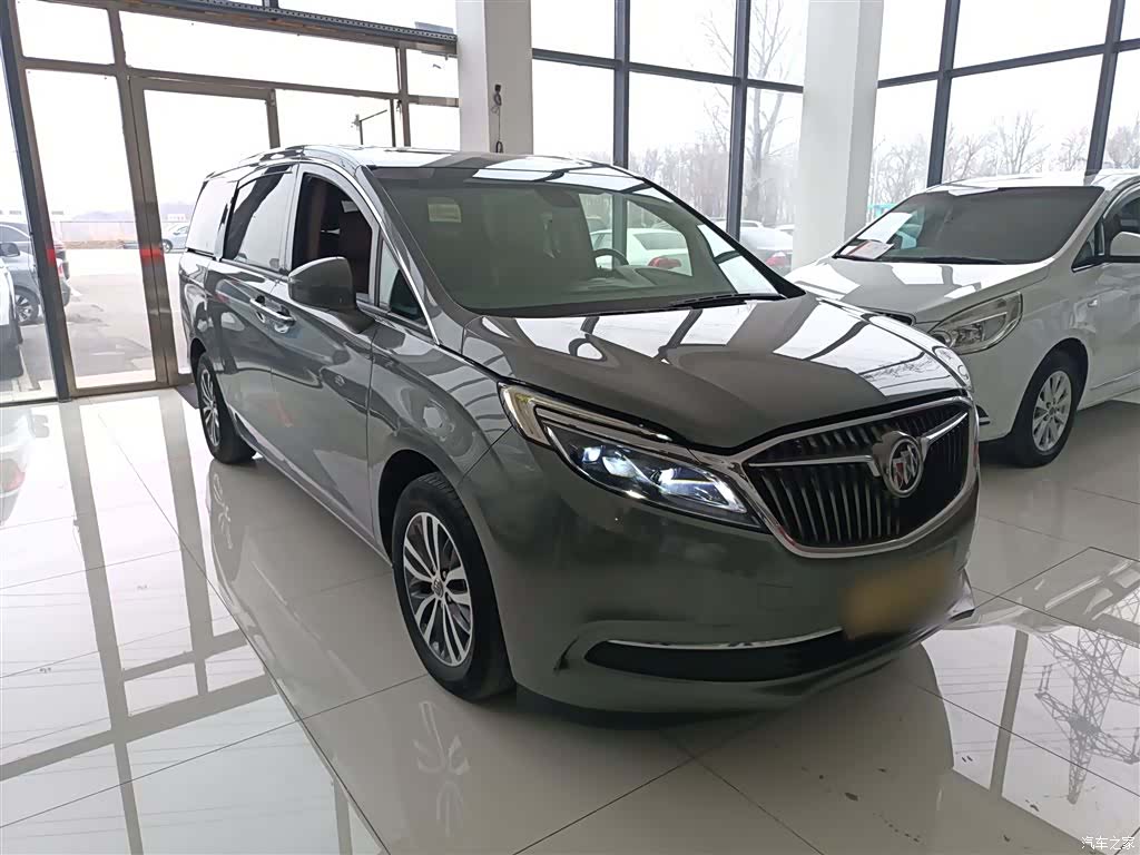 Buick GL8, 2017 4