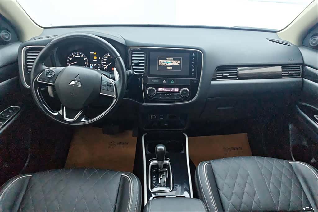 Mitsubishi Outlander, 2020 12