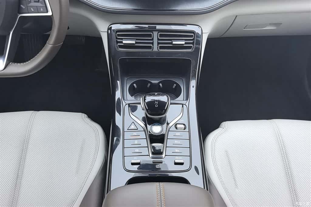 BYD Qin, 2024 16