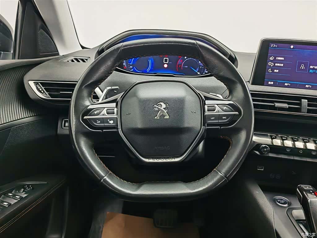 Peugeot 5008, 2017 11