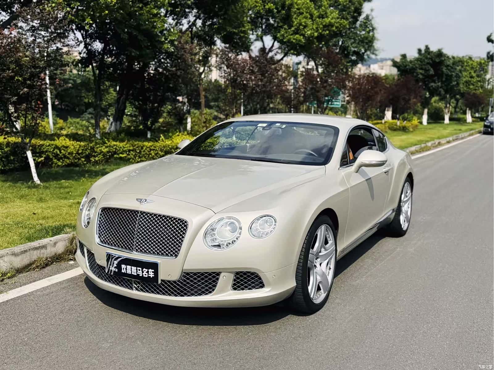 Bentley Continental GT, 2012 1