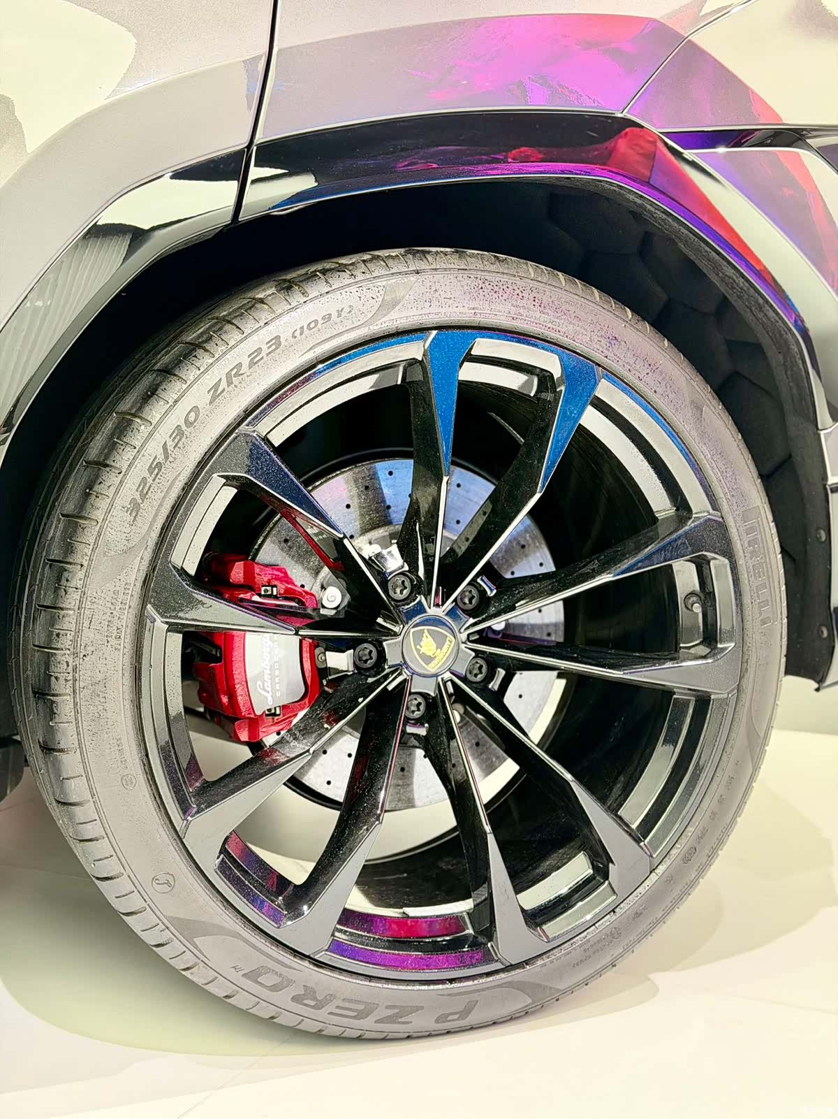 Lamborghini Urus, 2024 19
