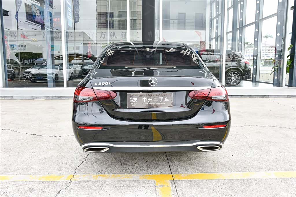 Mercedes-Benz E-Class, 2023 10