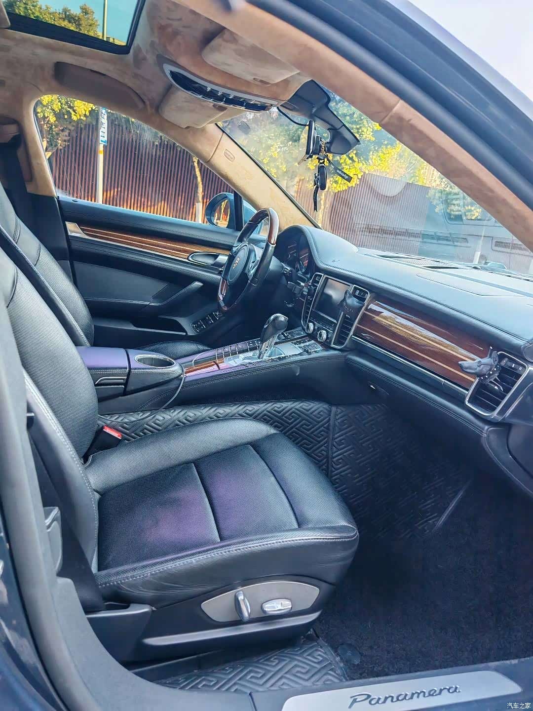 Porsche Panamera, 2011 9