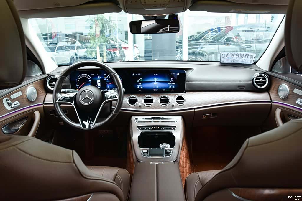 Mercedes-Benz E-Class, 2023 18
