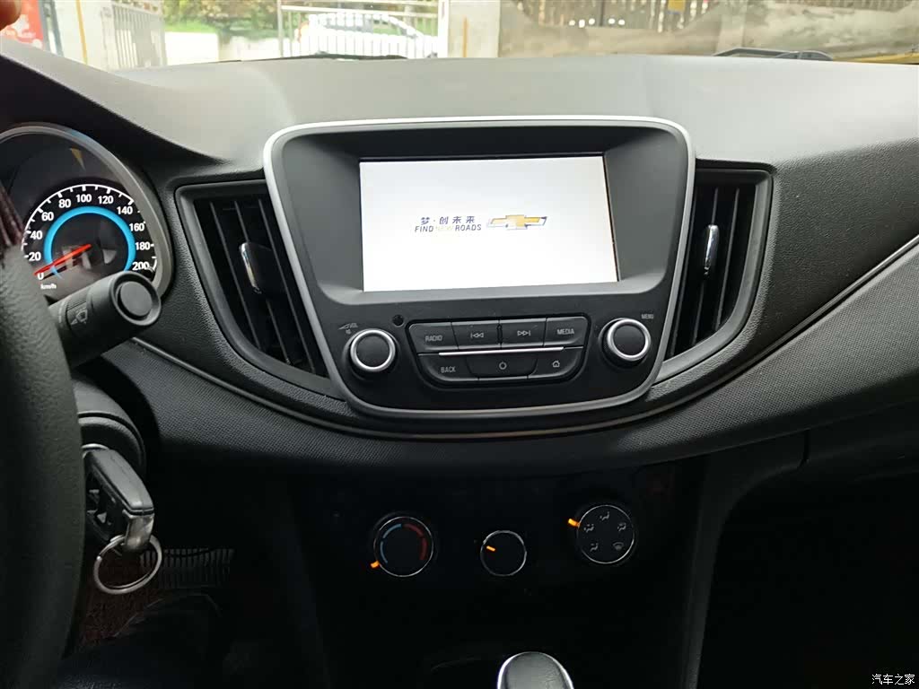Chevrolet 320, 2019 6