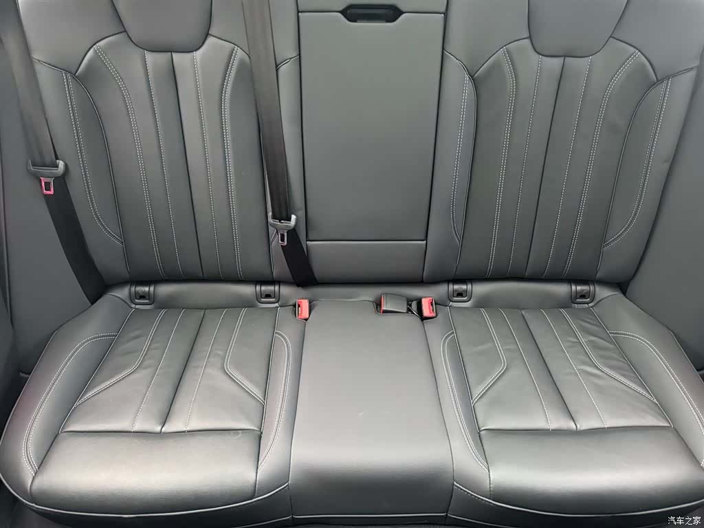 Audi Q5L, 2024 4