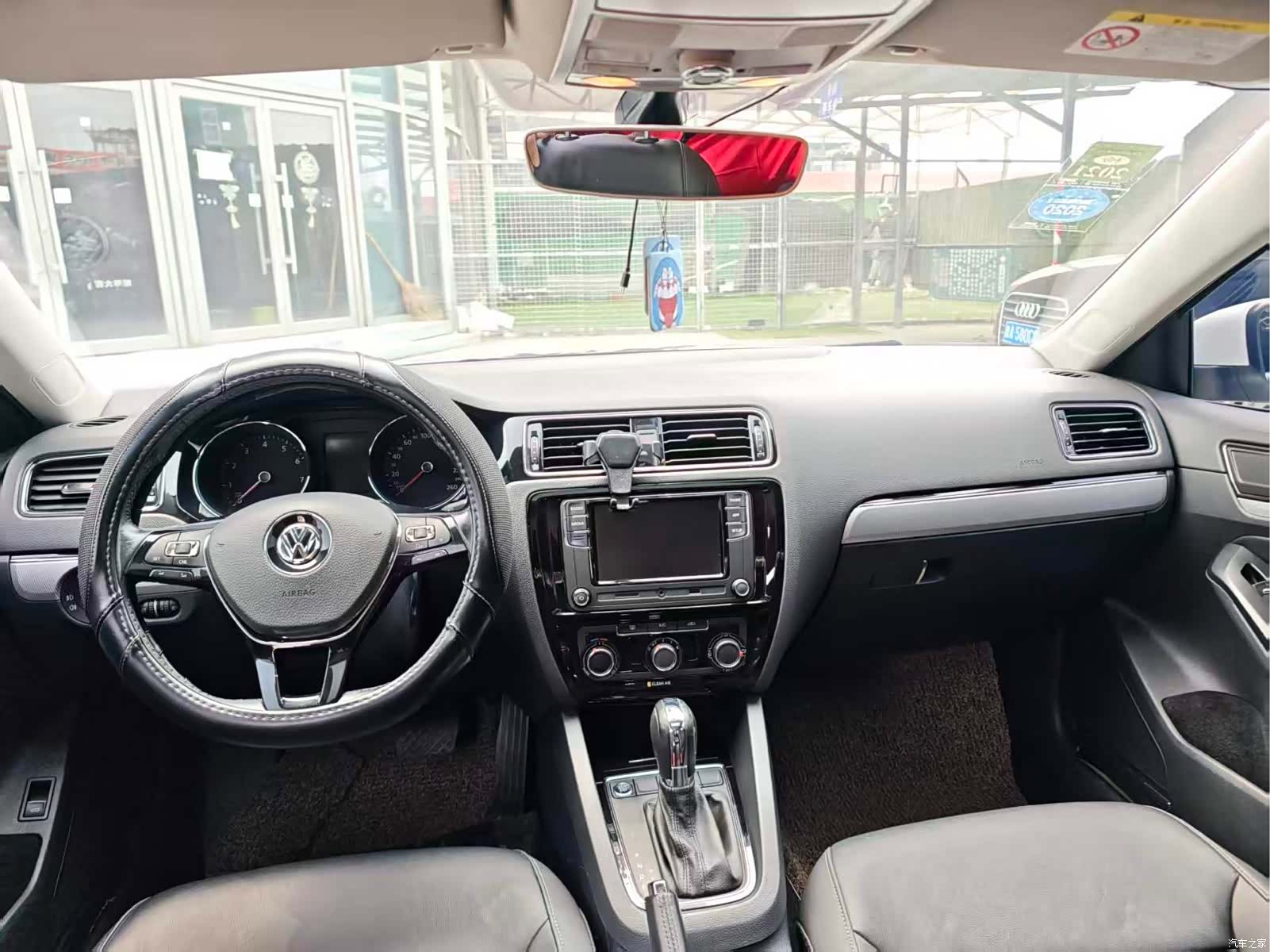 Volkswagen Sagitar, 2019 10
