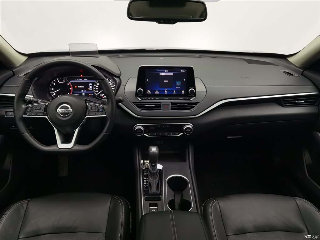 Nissan Teana, 2020 все фото