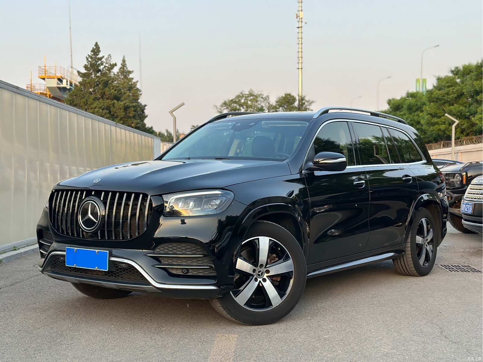 Mercedes-Benz GLS, 2021 1