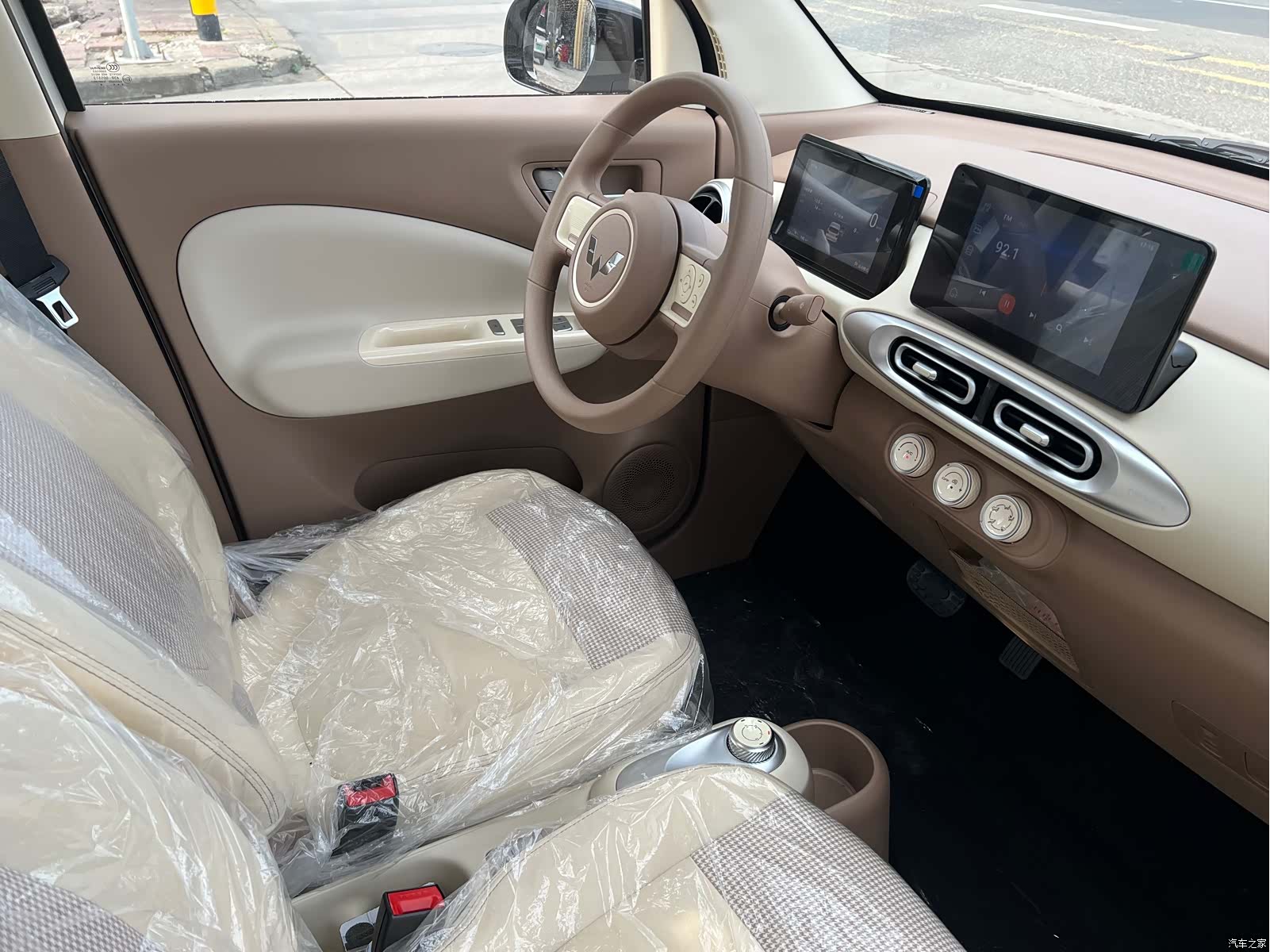 Wuling MINIEV, 2026 7