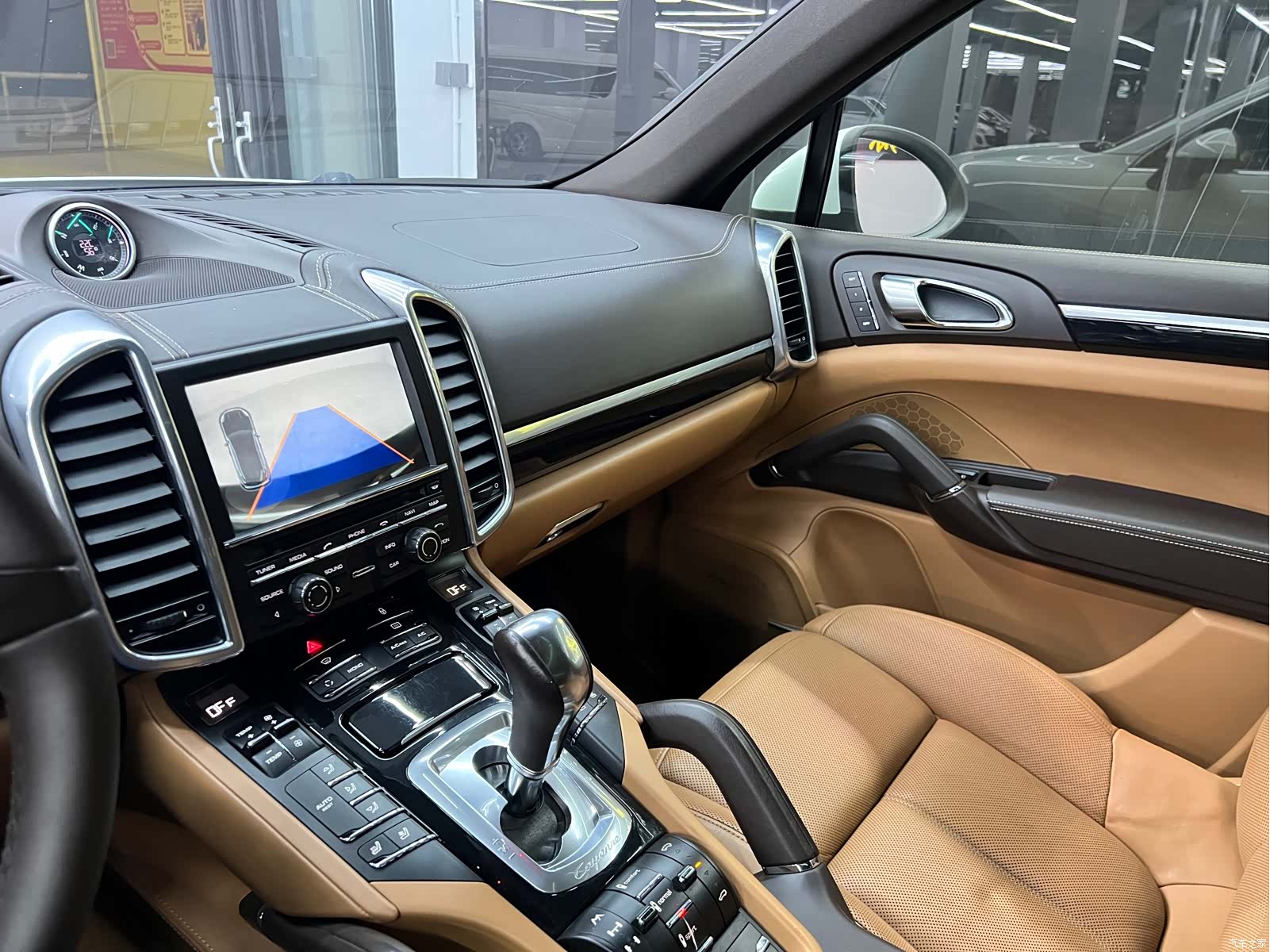 Porsche Cayenne, 2012 15