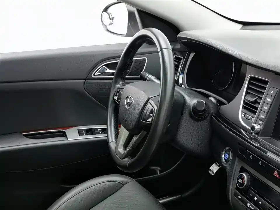 Hyundai Name picture