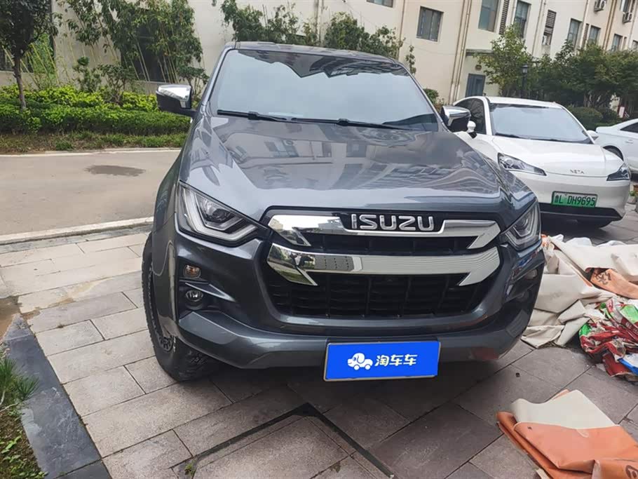 Isuzu D-MAX