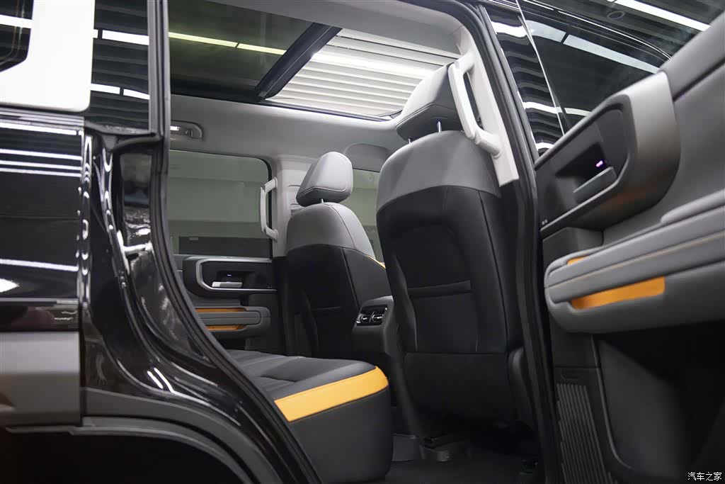 BAIC BJ40, 2025 23