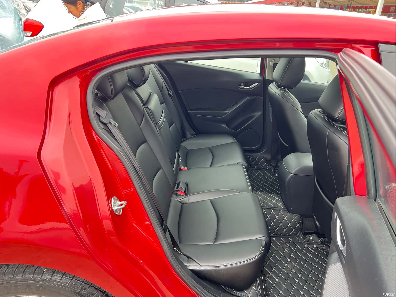 Mazda Mazda3, 2014 18